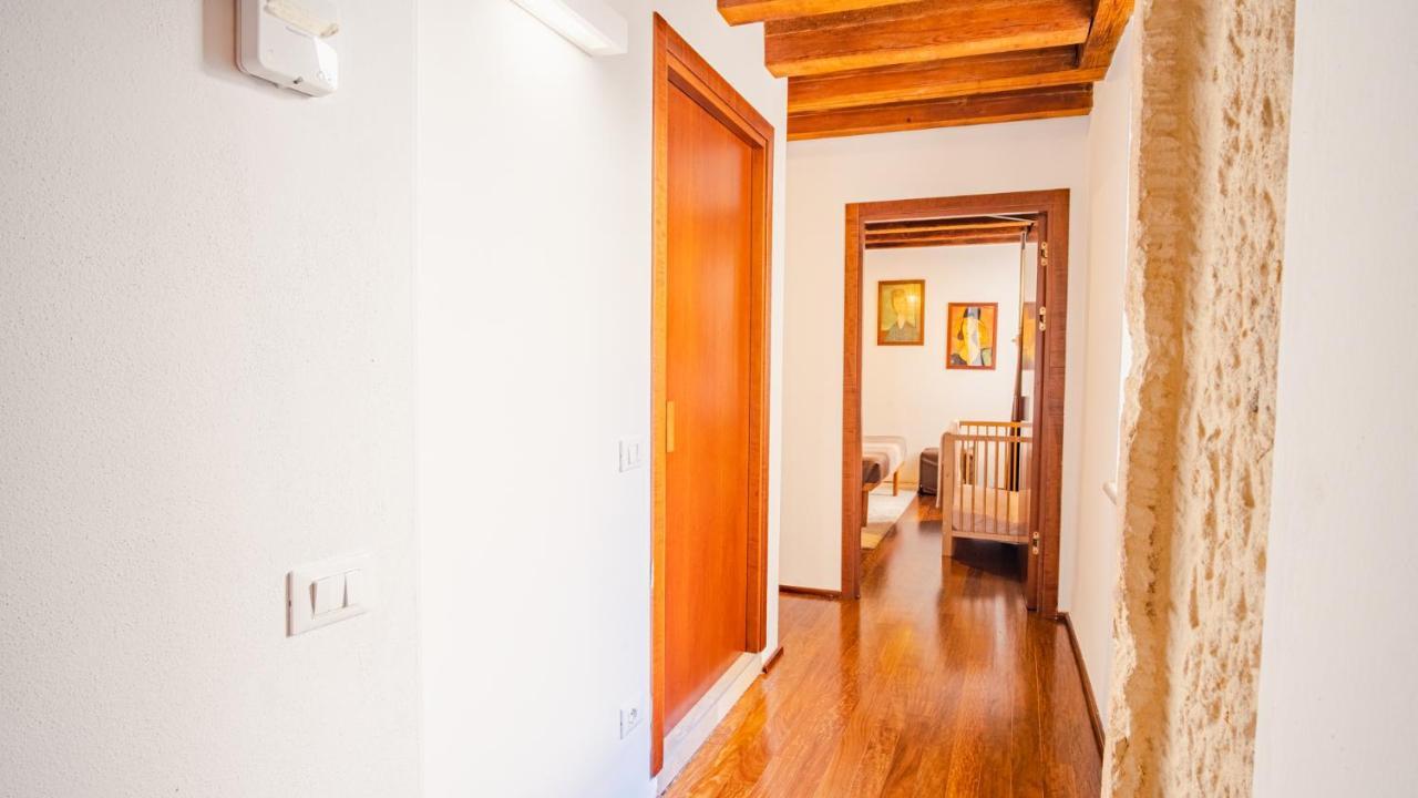 Residenza Corte Carnesali - Italian Homing فيرونا المظهر الخارجي الصورة