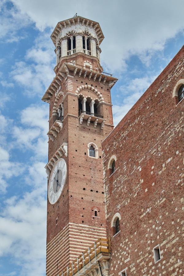 Residenza Corte Carnesali - Italian Homing فيرونا المظهر الخارجي الصورة